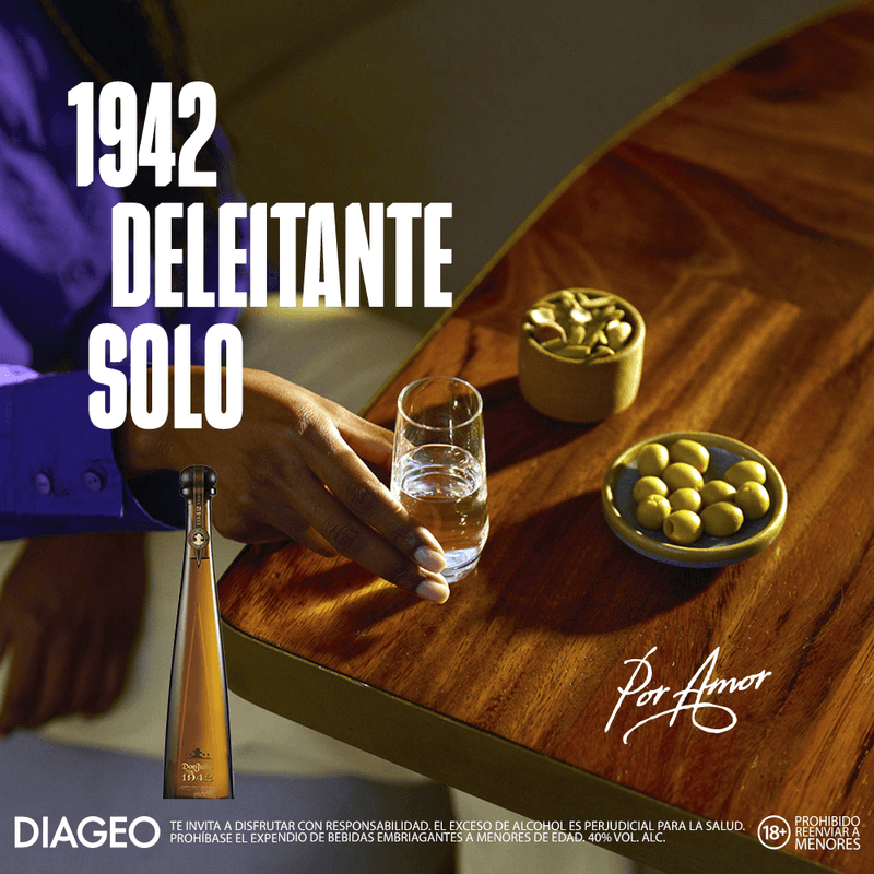 002390-TEQUILA-DON-JULIO-1942-3